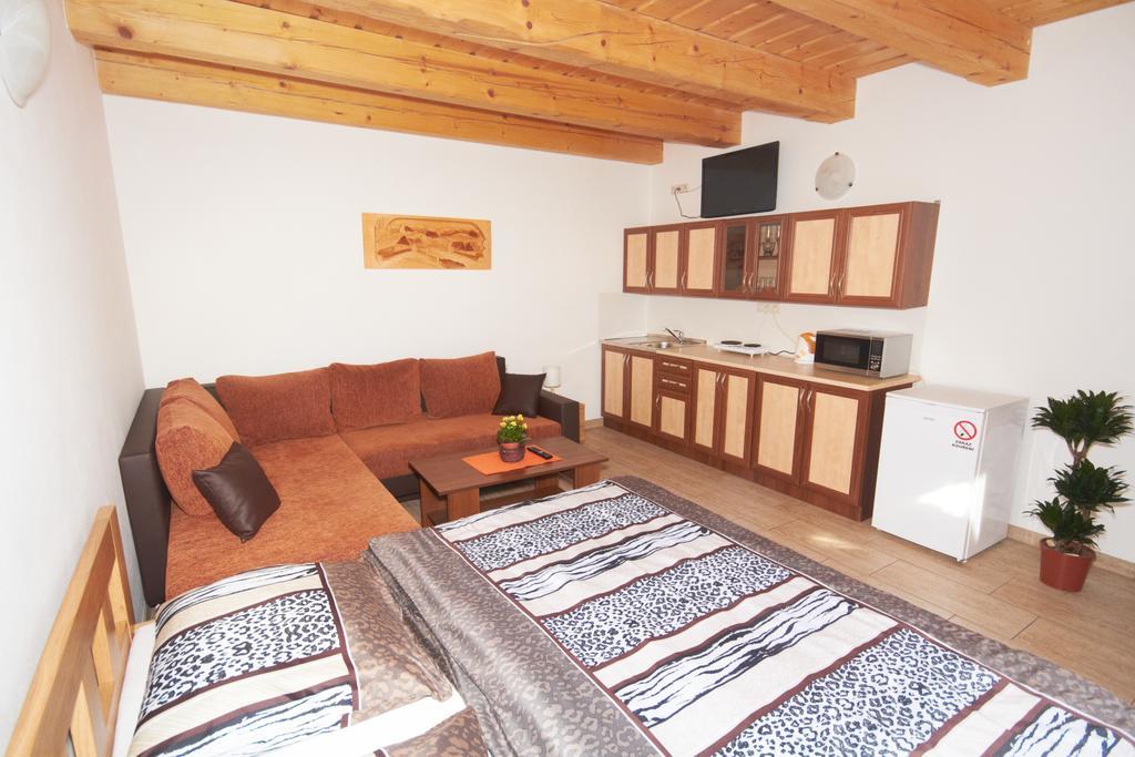 U Haryho Hotell Dolní Bečva Exteriör bild